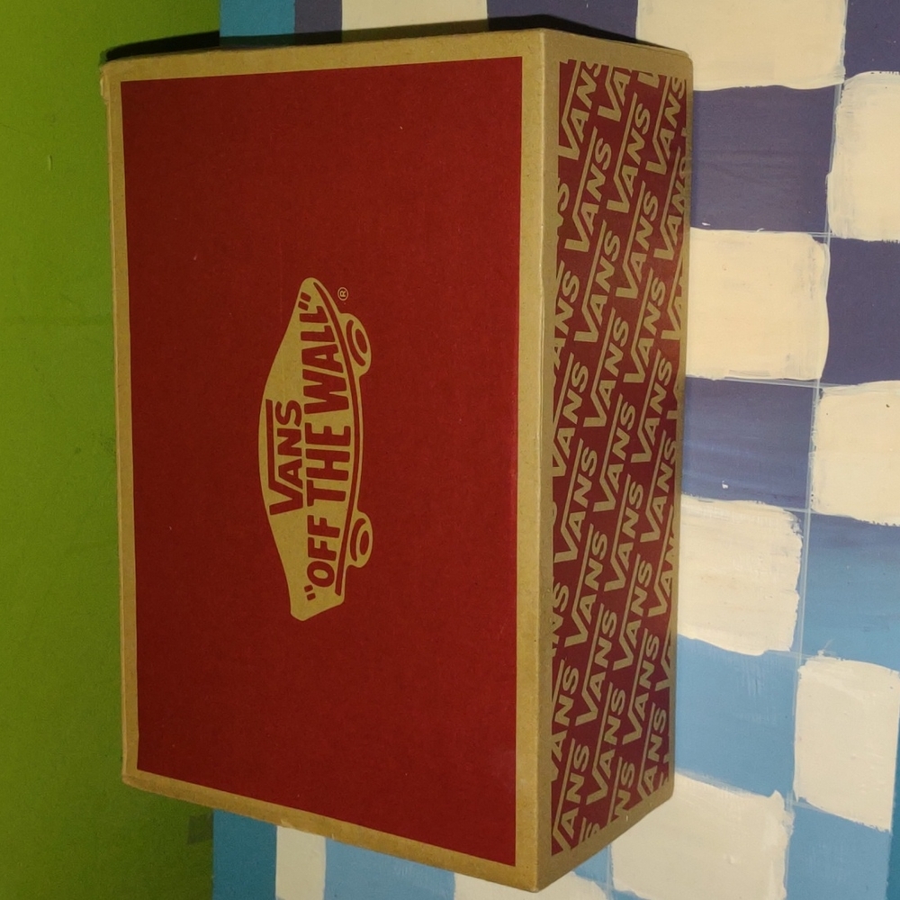 Vans box (BOX ONLY)